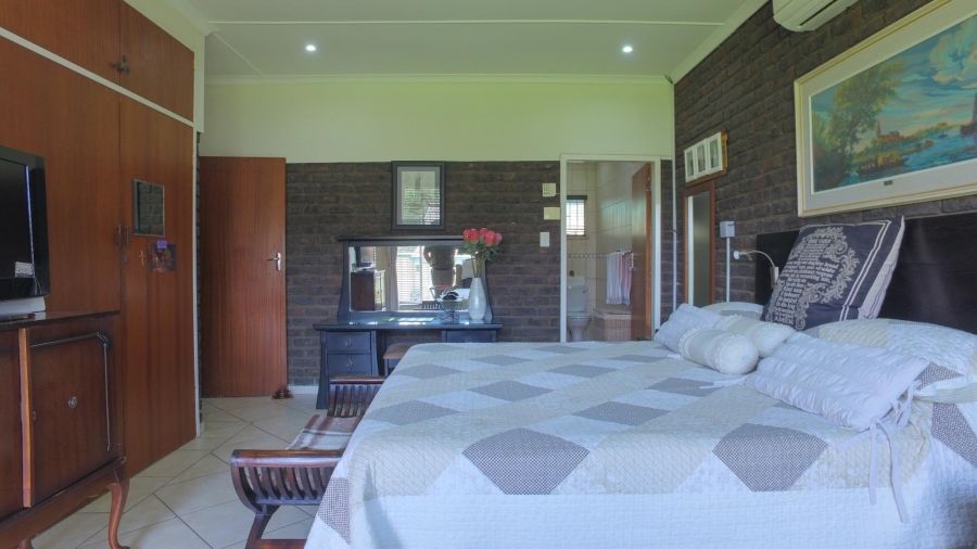 4 Bedroom Property for Sale in Safari Gardens North West